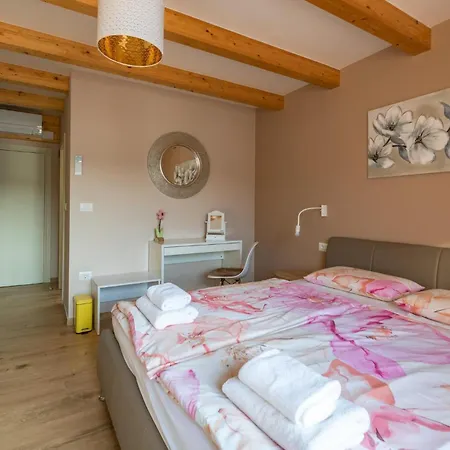 Stunning In With Kitchen Dom wakacyjny Krnica